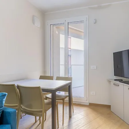 Apartamento Hostdomus - Marina - Near The Sea