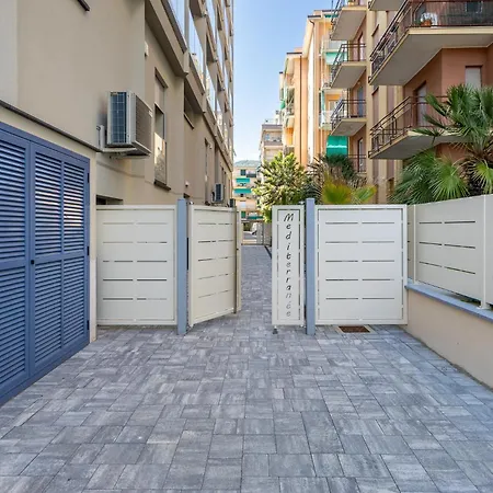 Hostdomus - Marina - Near The Sea * Pietra Ligure